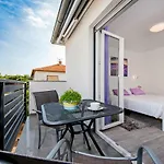 Apartment And Studio Tereza