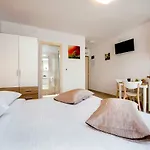 Apartment And Studio Tereza