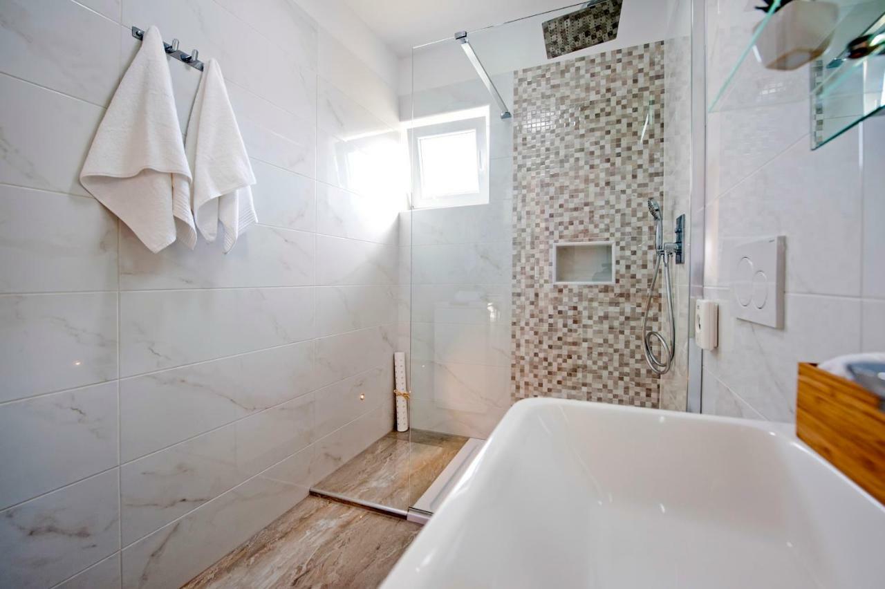 Apartament And Tereza *